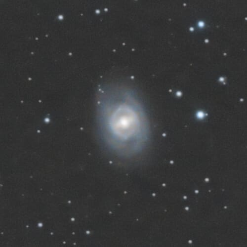 Galaxia M95 en Leo.