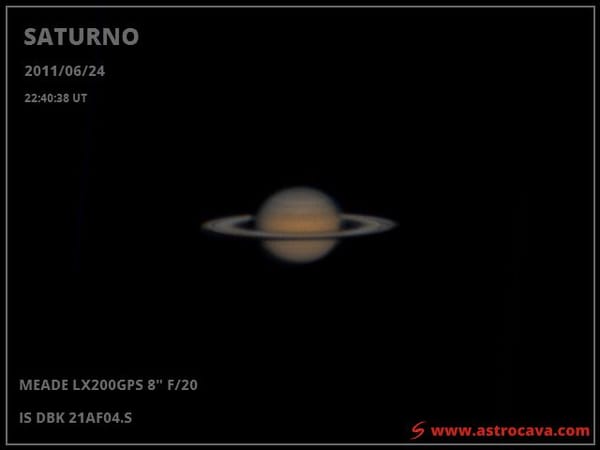 Saturno durante la oposición de abril de 2011. Meade LX200GPS de 8" y cámara IS DBK 21AF04.S